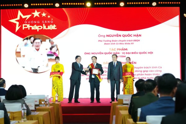 Ba “Gương sáng Pháp luật” của Cà Mau được vinh danh